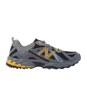 Спортивные кроссовки с контрастными деталями New Balance, серый