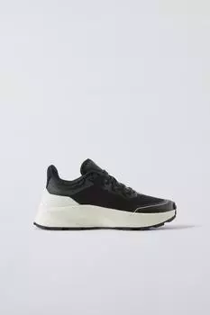 Спортивные кроссовки ZARA, черный