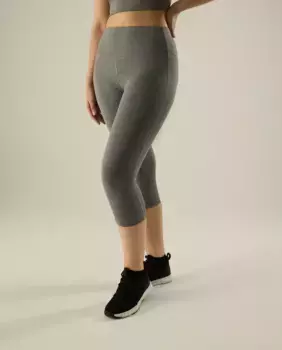 Спортивные леггинсы-капри с плоским животом Ysabel Mora, серый