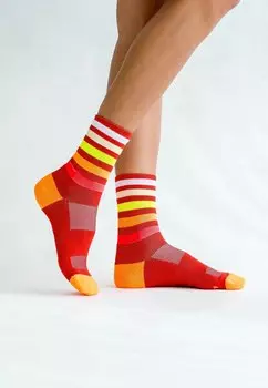 Спортивные носки INCYLENCE, красный