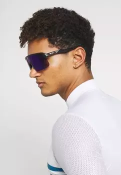 Спортивные очки Oakley