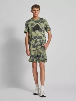 Спортивные шорты классического кроя с этикеткой ADIDAS SPORTSWEAR, оливковый