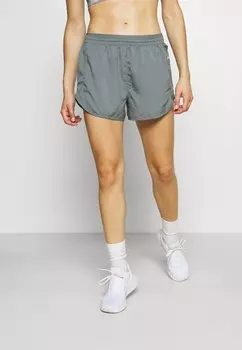 Спортивные шорты Nike, серый
