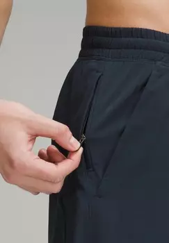 Спортивные шорты PACE BREAKER LINED lululemon, темно-синий