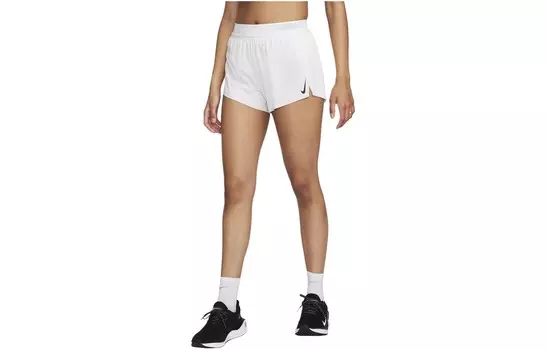 Спортивные шорты женские белые Nike
