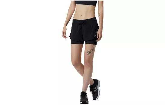 Спортивные шорты женские черные New Balance