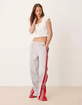 Спортивные штаны Adidas Originals Adibreak серого и красного цвета