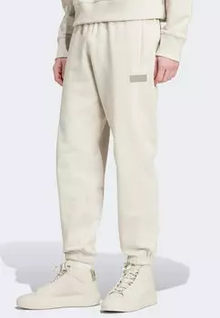 Спортивные штаны MOTORSPORT TEAM MERCEDES AMG PETRONAS F1 LOOSE Adidas Originals, бежевый