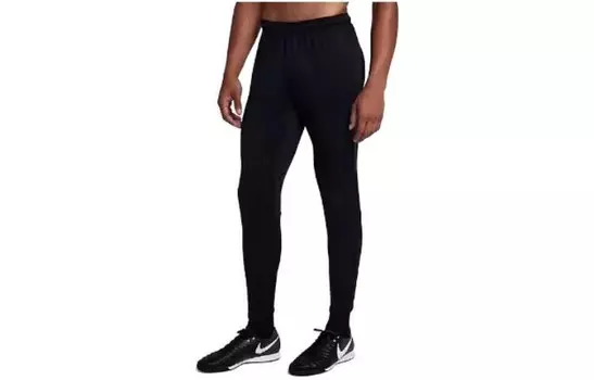 Спортивные штаны мужские черные Nike, черный