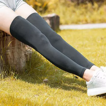 Спортивные солнцезащитные чехлы Kuang-Chi для ног Рукава Велосипедные чулки для льда Мужские и женские накладки на ноги Дышащие наколенники - черные - Дополнительная длина Размер M Длина пары 58 см