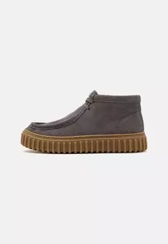 Спортивные туфли на шнуровке Tor Hill Unisex Clarks, цвет grey