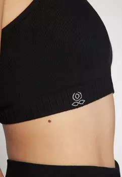 Спортивный бюстгальтер с легкой поддержкой SAMSKARA Yogasearcher, черный