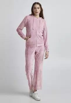 Спортивный костюм b.young