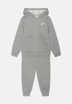 Спортивный костюм CLUB TRACKSUIT UNISEX SET Nike Sportswear, цвет dk grey /white