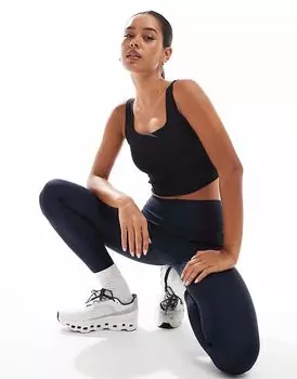 Спортивный топ Agon Squareneck черного цвета