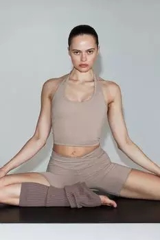 Спортивный топ drymove с воротником-халтером H&M, бежевый