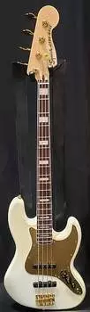 Squier 40th Anniversary Gold Edition Jazz Bass 2022 - Present Olympic White