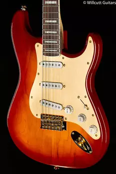 Squier 40th Anniversary Stratocaster, Gold Edition, гриф Laurel (161) 40th Anniversary Stratocaster, Edition, Laurel Fingerboard (161)