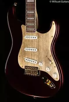Squier 40th Anniversary Stratocaster Gold Edition Laurel Fingerboard Gold Anodized Pickguard, Ruby Red Metallic (773) 40th Anniversary Stratocaster Gold Edition Laurel Fingerboard Gold Anodized Pickguard, (773)