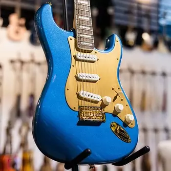 Squier 40th Anniversary Stratocaster Gold Edition - Синий Лейк-Плэсид
