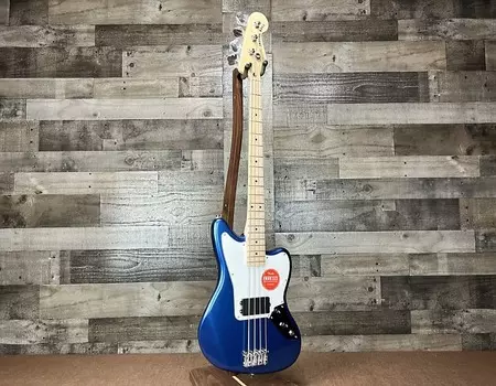 Squier Affinity Series Jaguar Bass H — синий Лейк-Плэсид с кленовой накладкой Squier Affinity Series Jaguar Bass H - Lake Placid Blue with Maple Fingerboard