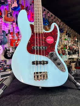 Squier Classic Vibe '60s Jazz Bass - Daphne Blue *БЕСПЛАТНЫЙ ПЛЕК ПРИ ПОКУПКЕ*! 742
