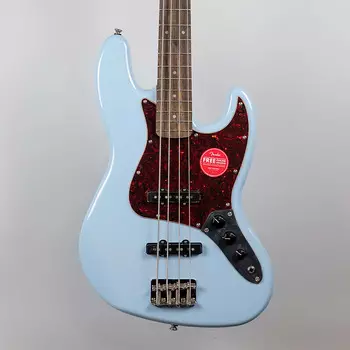 Squier Classic Vibe '60s Jazz Bass в цвете Daphne Blue SQ-0374530504