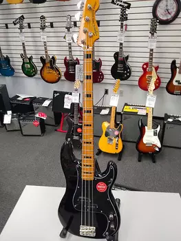 Squier Classic Vibe Precision Bass 70's 4 String - Черный