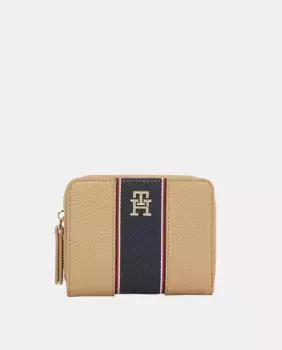 Средний женский кошелек коричневого цвета Tommy Hilfiger, цвет Marrn claro