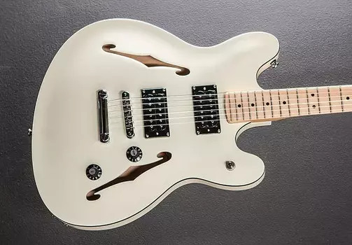 Starcaster серии Affinity — олимпийский белый Squier Affinity Series Starcaster -