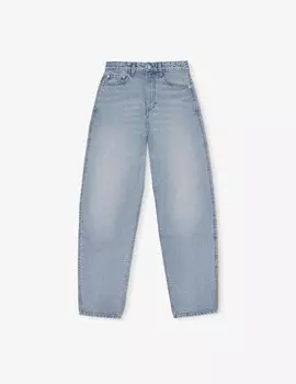 Старые джинсы из жесткого денима Ganni, светло-синий