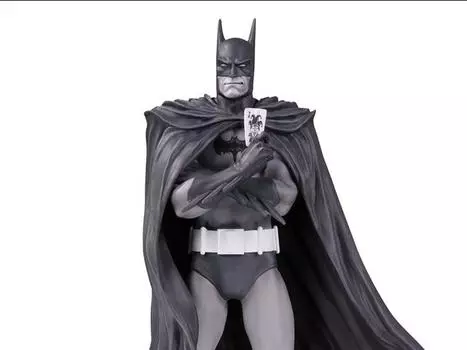 Статуэтка Batman Black and White Limited Edition Statue (Brian Bolland) Mcfarlane Toys