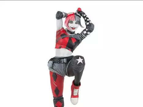 Статуэтка DC Comics Red, White & Black Harley Quinn (Derrick Chew) Statue Mcfarlane Toys