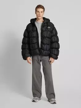 Стеганая куртка с этикеткой-значком KARL KANI, черный