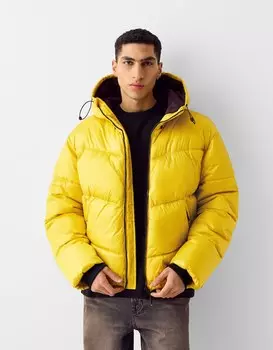 Стеганая куртка с блестящей отделкой Bershka, желтый