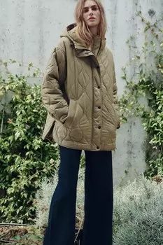 Стеганая куртка с капюшоном ZARA, светлый хаки