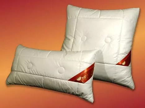 Стеганая подушка Премиум из верблюжьей шерсти 80х80 см GARANTA