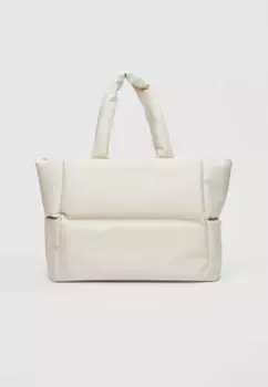 Стеганая сумка-тоут из искусственной кожи Stradivarius, экрю