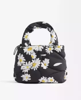 Стеганая сумка-тоут, трансформируемая в сумку через плечо, с цветочным принтом Parfois, черный