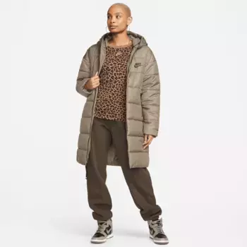 Стеганое пальто Nike Sportswear "Therma-FIT Repel Women's Hooded Parka", черный