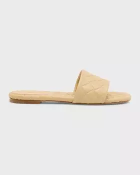 Стеганые кожаные шлепанцы на плоской подошве Bottega Veneta, цвет Cane Sugar
