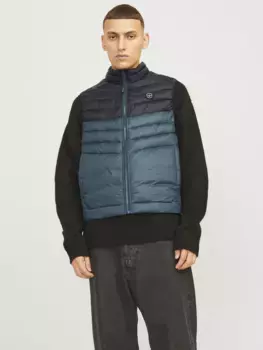 Стеганый жилет Jack & Jones "JJESPRINT BODYWARMER COLLAR NOOS", цвет Magical Forest Detail:Black Blocking