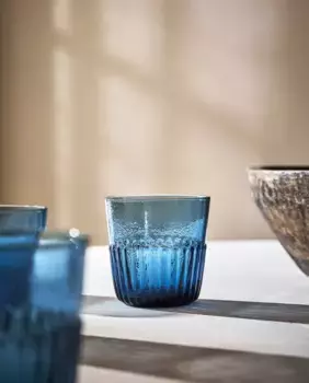 Стеклянный стакан с приподнятым дизайном Zara Home, синий