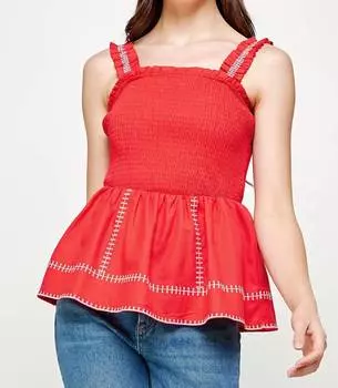 Стелла Топ в красном цвете Strut & Bolt