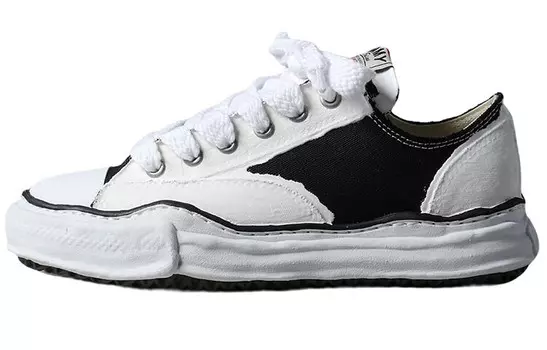 Стильные кроссовки для скейтбординга унисекс с низким верхом черного/белого цвета Mihara Yasuhiro