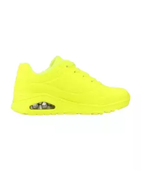 Стильные кроссовки для следящих за модой женщин. Skechers, желтый