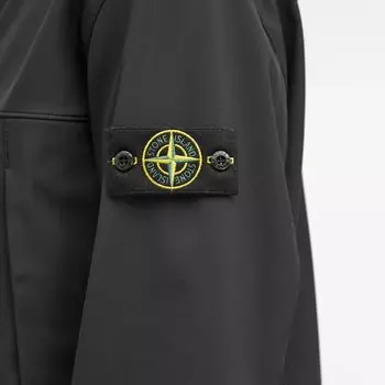 Stone Island Куртка Soft Shell-R с капюшоном, черный