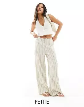 Stradivarius Petite – брюки со складками и полосками