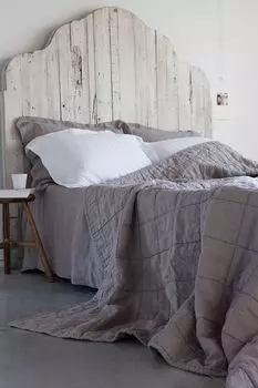 Страсть к льну | Роскошное покрывало Nice | Лен и хлопок-перкаль, размер: 135-250 см, цвет: серо-коричневый Homelinen Labels