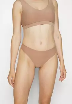 Стринги Chantelle